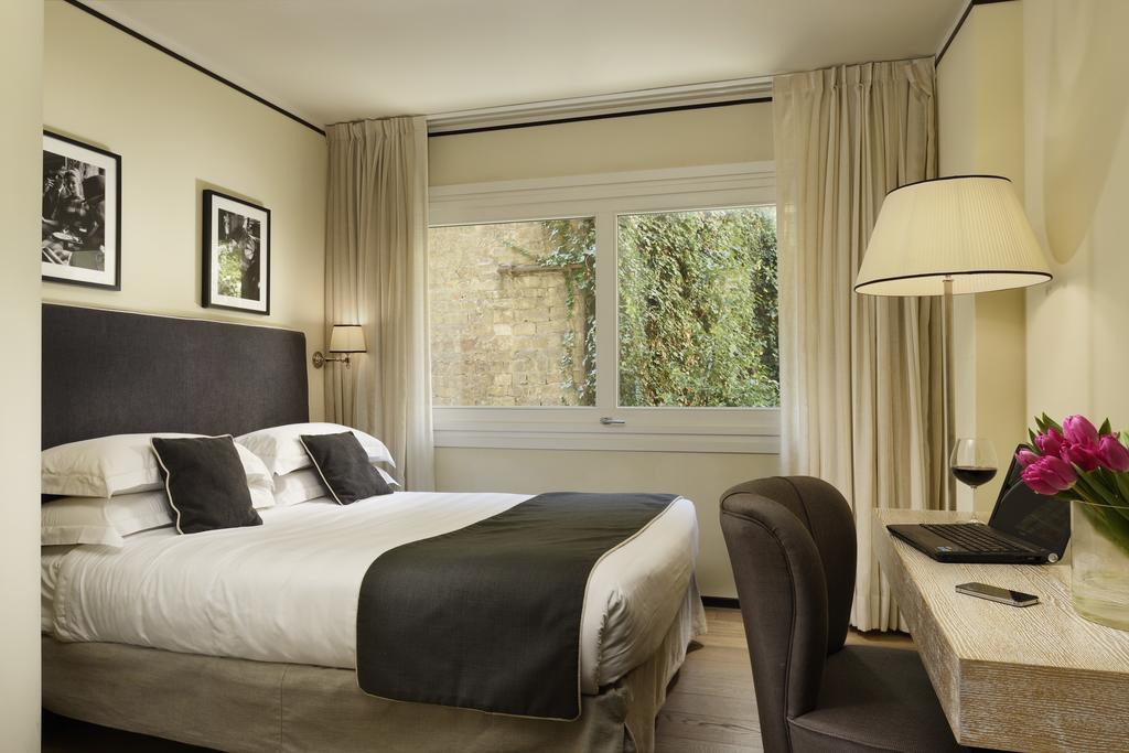 Ponte Vecchio Suites & Spa Florencja Pokój zdjęcie
