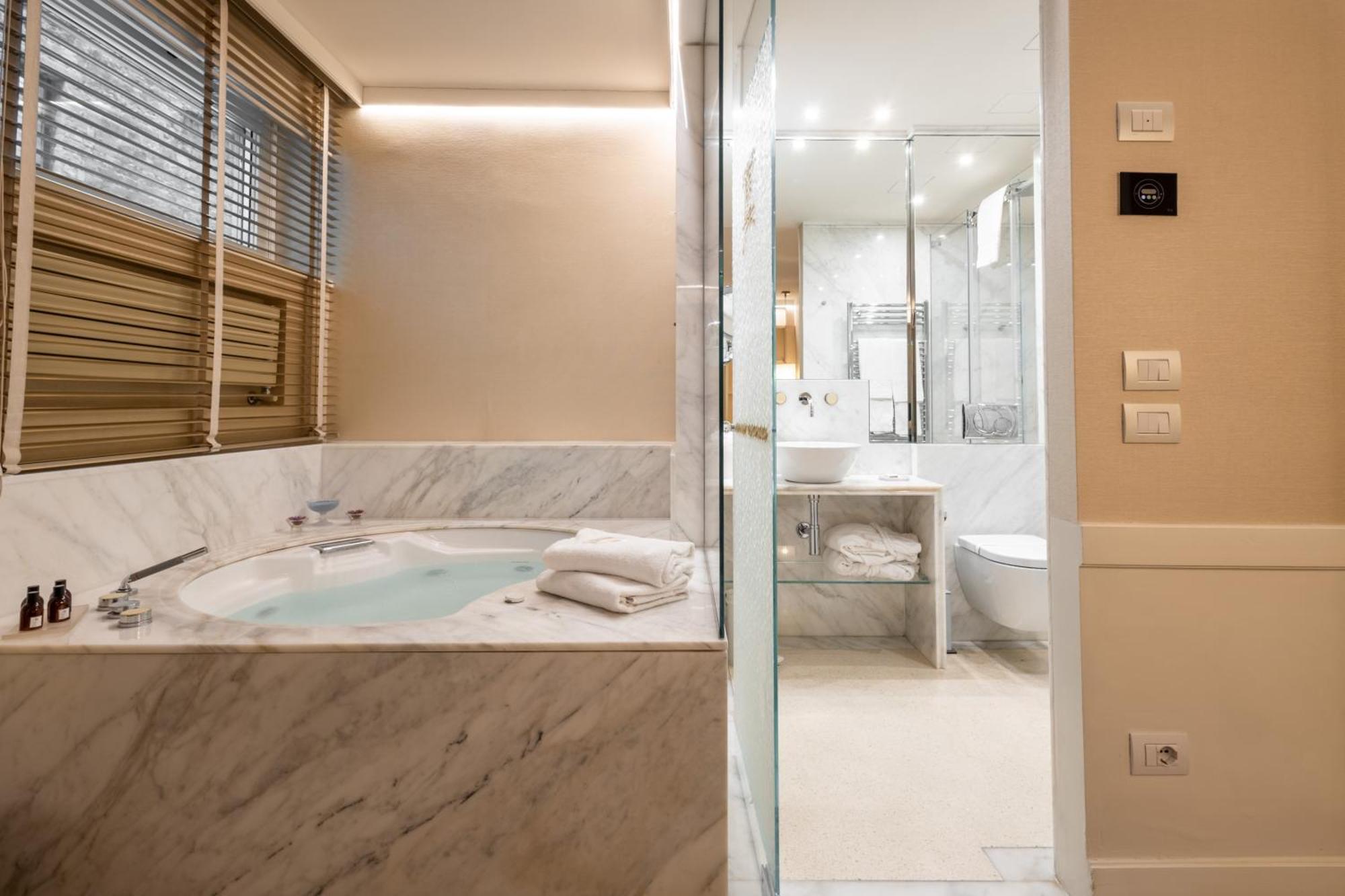 Ponte Vecchio Suites & Spa Florencja Zewnętrze zdjęcie